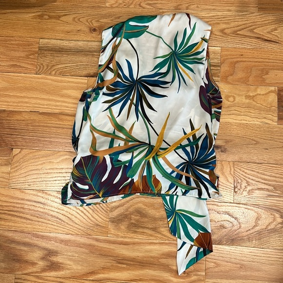 Zara Floral Top - Picture 5 of 5